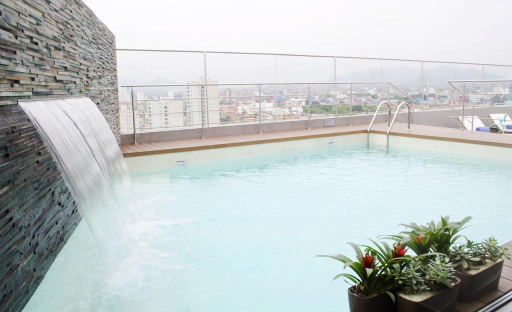 Ramada Encore By Wyndham Lima San Isidro Eksteriør billede